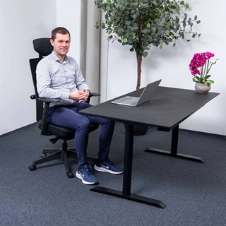 Miljøbillede af Manager Soft kontorstol fra FTI - her vist med armlæn (tilkøb).