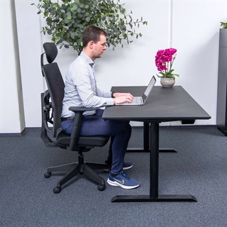 Miljøbillede af Manager Soft kontorstol fra FTI - her vist med armlæn (tilkøb).