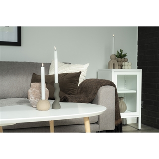 Miljøbillede med Dalby skab med glaslåge i hvid fra House Nordic.