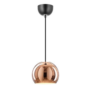 Round loftslampe i blank kobber fra Design by Grönlund