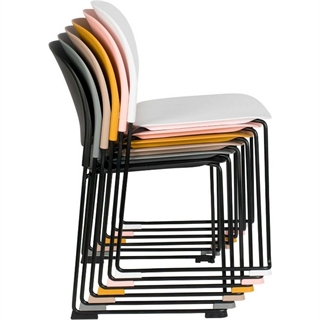 Stabel af 6 stk. Easystack konferencestol - her vist i flere farver.