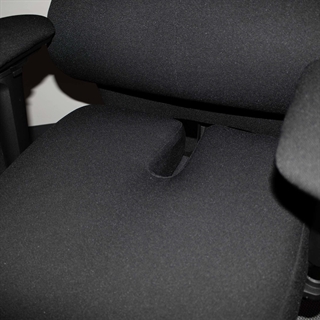 Detaljer af SD3 ergonomisk kontorstol i sort fra FTI.