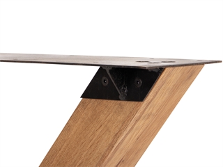 Detalje af X-base bordstel fra House of Sander.