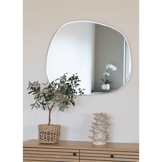 Miljøbillede med kunstig plante - oliventræ - fra House Nordic.