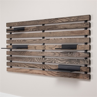2Easy egetræs vægpanel 52x98 smoked olieret fra House of Sander her vist med tilbehør.