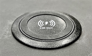 BBY-T9C - USB Stikdåse med QI oplader til indbygning fra Complement.