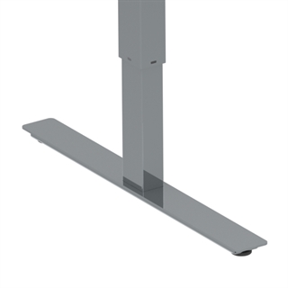 Nærbillede af foden til elegant hæve sænkestel i høj kvalitet fra Conset i krom.