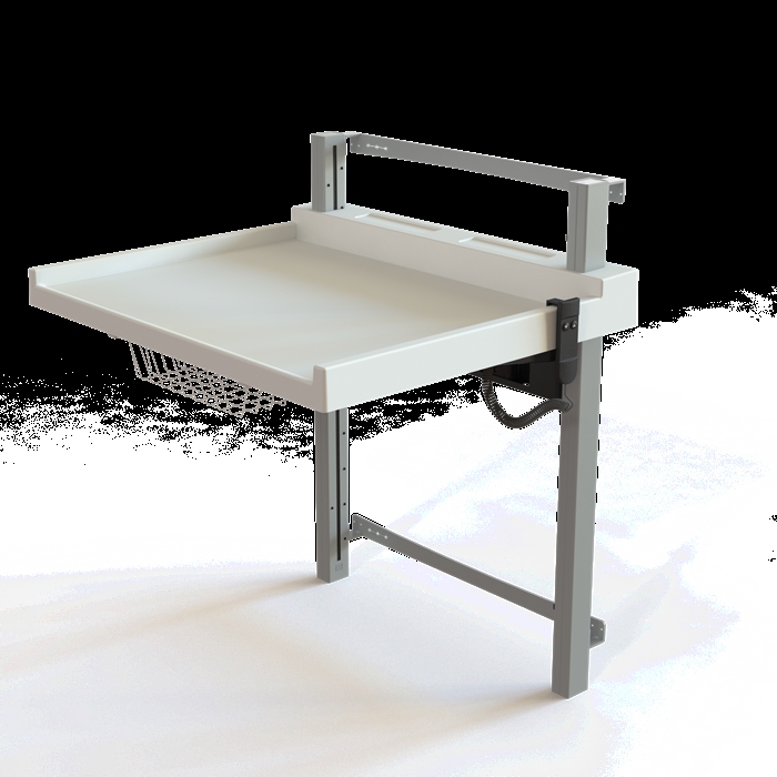 Conset BSR105 vægmonteret puslebord med hæve/sænkefunktion i hvid/sølvgrå.