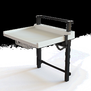 Conset BBR105 vægmonteret puslebord med hæve/sænkefunktion i hvid/sort.