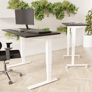 Miljøbillede af 501-37 Børne/junior hæve/sænkebord 100x60 cm i sort/hvid fra Conset 