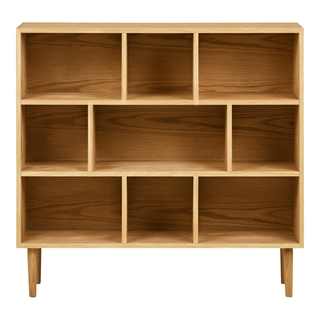 Oshawa bogreol med 9 rum i eg fra House Nordic.