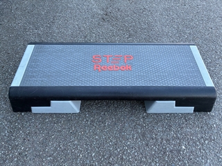 Reebok stepbænk - i laveste stilling (15 cm).