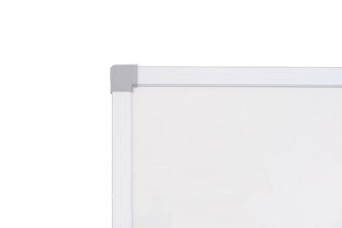 Elegant og flot whiteboard i hvid fra Scanavi.