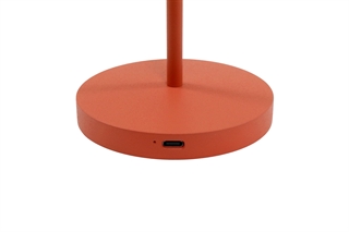 Ava opladelig LED bordlampe fra Unilux i rød.