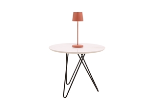 Ava opladelig LED bordlampe fra Unilux i rød.