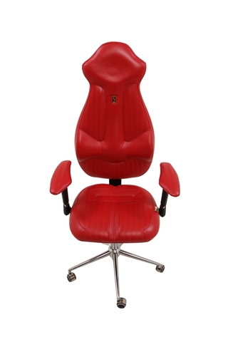 Kulik System Imperial kontorstol i rødt læder med designsyninger og armlæn.