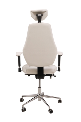 Den hvide Nano kontorstol set bagfra.