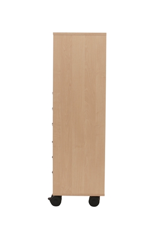 Fumac Jive reol med 6 rum i birk med antracit front set fra siden af.