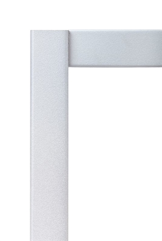 Complement stel med firkantede ben i sølvgrå.