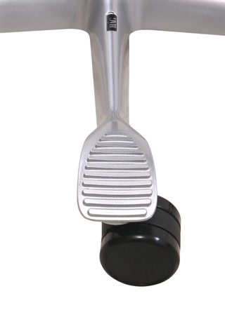 Fpdkrydset i sølvgrå set tæt på.