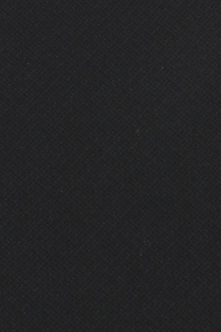 Det sorte fame stof set tæt på.