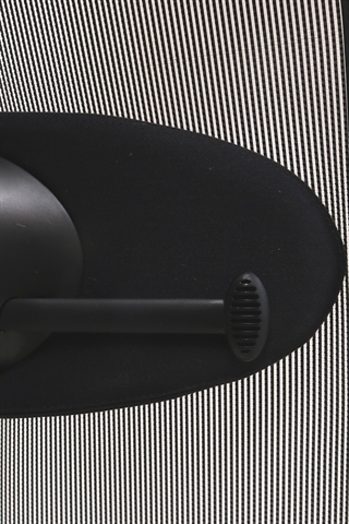 Mekanismen på ryggen set tæt på.