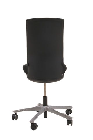 Håg Futu kontorstol i sort set fra siden af.Håg Futu kontorstol i sort set bagfra.