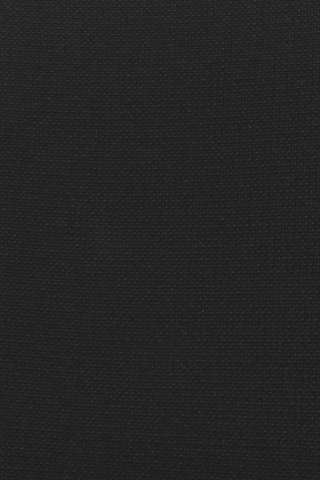 Det sorte stof set tæt på.