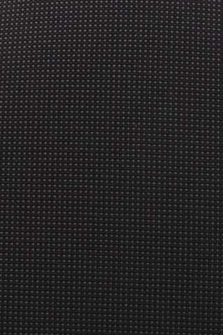 Det mørkegrå stof set tæt på.