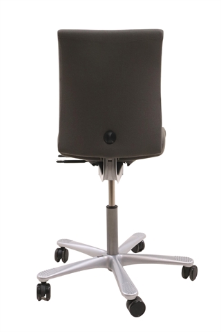 Håg H04 4200 kontorstol i grå set bagfra.