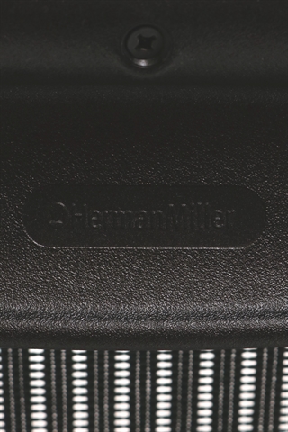 Mærket på B ryggen set tæt på.