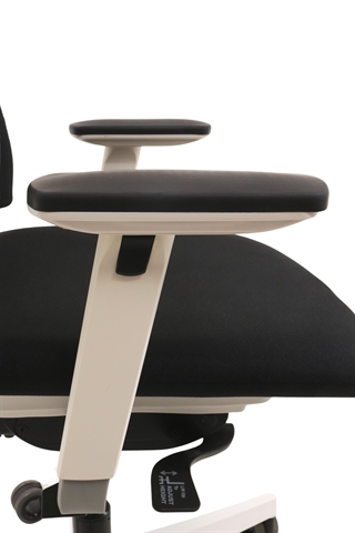 Armlænene set tæt på.