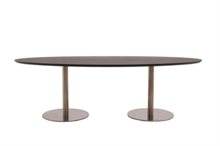 Pedrali konferencebord i sort linoleum set forfra.
