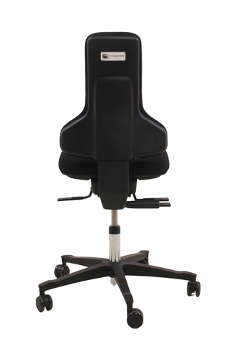 Sort kontorstol i modellen GS2009 Tec Profile fra Dauphin set bagfra.