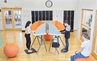 Den flotte Standup desk i flere varianter fra Matting.