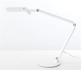 Ganske fortrinlig bordlampe i hvid fra Matting