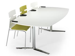 Switch bådformet konferencebord med hvid bordplade på mix stel