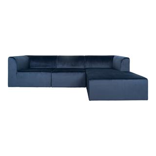 Storartet sofa i blå.