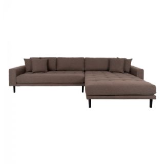 Lido Lounge Sofa, højrevendt i brun med fire puder og sorte træben, HN1055 fra House Nordic